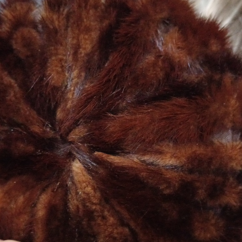 Real fur hat - Picture 5 of 13